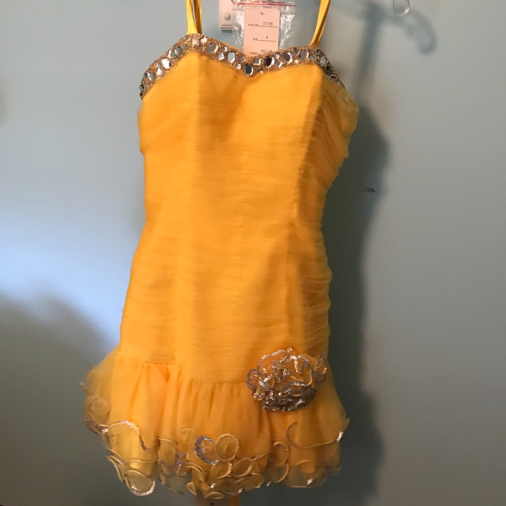 Short Yellow Prom Dress